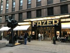 ホテルの目の前がカールファッツェルカフェなので、お土産のチョコレートやお菓子を一通りこの日に買ってしまいました。