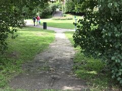 月曜日、ウスペンスキー寺院の中に入れなかったことを思い出しました！
しかも１６時半までということなので、急いで向かいました。