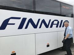 ヘルシンキ中央駅からフィンエアーバスで空港へ。
とっても楽です。片道６．７ユーロ。