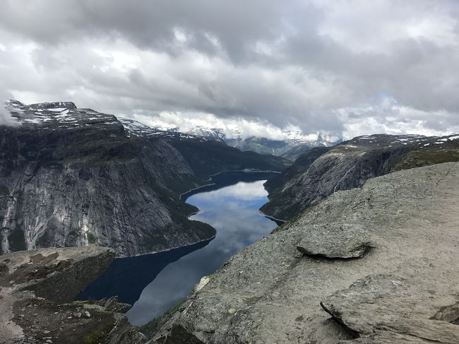17年7月絶景トロルトゥンガに行った感想と注意点 ハルダンゲルフィヨルド周辺 ノルウェー の旅行記 ブログ By Eightさん フォートラベル