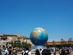 やって来ました！ディズニーシー

ものすごい青空！最高！あっついぞーーー！