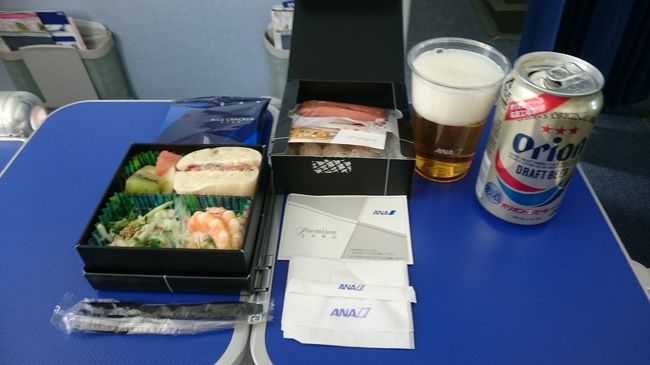 Mさんは斜め右後ろに座られてます！<br />目くばせ＆ジェスチャーで「かんぱーい」！