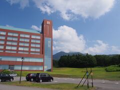 今夜泊まるのは青森県の秀峰 岩木山の中腹にあるロックウッドホテルです。
初夏から秋はゴルフ、冬はスキーも楽しめるリゾートです。