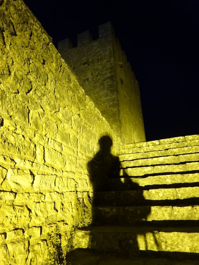 一人でこんなバカなことしているオンナはこちらです（〓´ω｀〓）<br /><br />暗いし、照明が当たらないところがある分<br />特に要注意だけれど<br />明るい昼間に、見ておいて、安心できる場所だけ…<br /><br />ちょっとだけ…