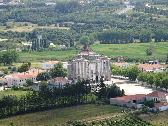 どうしても気になるこの教会…<br /><br />開いているみたいなんだけど…<br /><br />遠いので諦めた