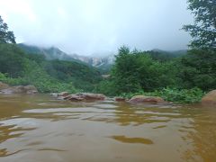 目的地は十勝岳温泉の凌雲閣。
ずっとこのお風呂に憧れていました！
