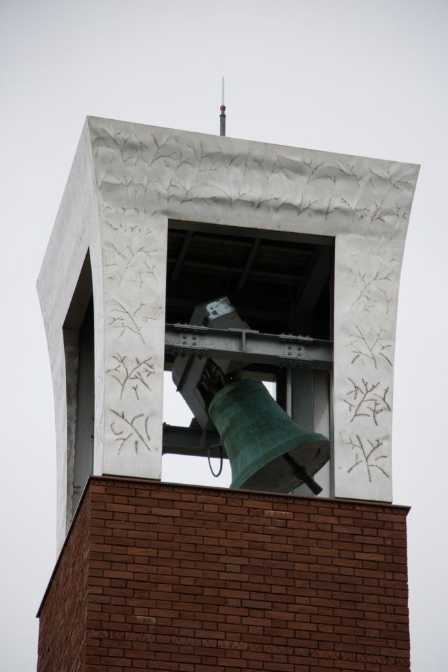 カンパーナとは「鐘」の事。<br />こちらがシンボルの鐘楼です。<br /><br />一日に九回鳴らされるそうです。<br />私はこの時に二回聞きましたよ。<br />