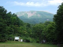 馬返し登山口から登ります
なだらかに見えますが……