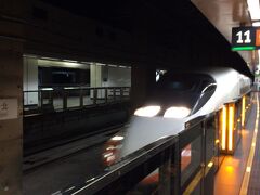 ホテルに預けたラゲッジを受け取り、MRT桃園空港線の台北駅で搭乗手続きを済ませた後、リュック1つで高鐵桃園へ向かいます。
※時間的余裕はありました。単に乗ってみたかっただけです。
