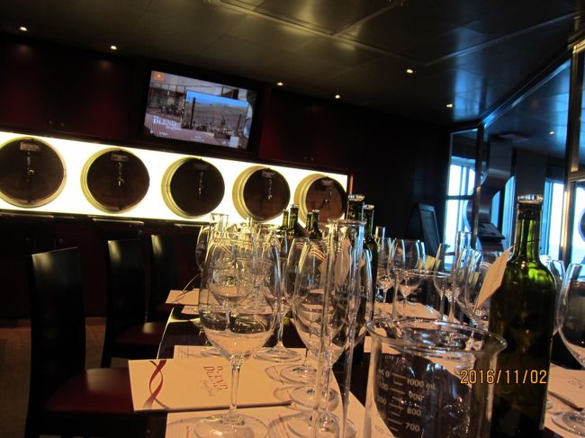 自分で、好みのワインををブレンドできます。