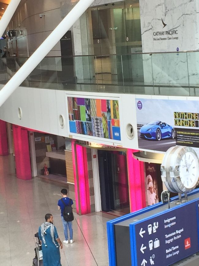 ついでにCATHAY PACIFICラウンジにも入る。