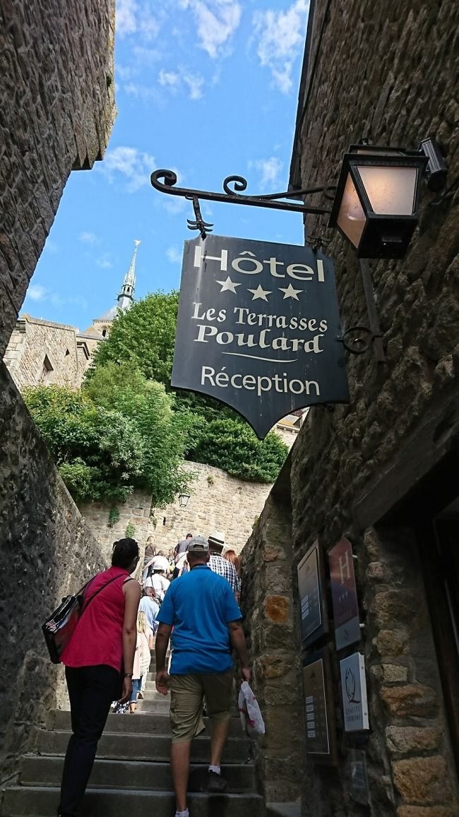 12年前に泊まったホテルがありました。<br />レ・テラス・プラールです。<br />また、ここにとまりたかったなぁ。