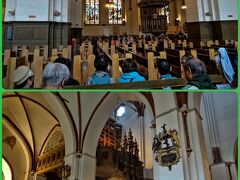 リガ大聖堂の入場料を含むチケットは10ユーロ。

12時過ぎから女性による演奏が始まり、聖堂内に響き渡るパイプオルガンの音色に包まれました。

中高年の日本人団体観光客もけっこうおられたようで、その中に交じって約20分間のショートコンサートを楽しみました。

6768本ものパイプを持つ1884年製のパイプオルガンは世界で4番目にパイプの多いオルガンがある教会として世界的にも有名だそうです。

