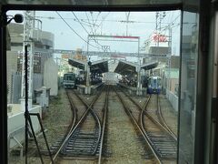 ３つの目の停車駅である、西鉄久留米駅。

乗り降りが多いが、やっぱり混雑したままであった。