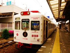 和歌山駅ではいちご電車が停車していました。
行きはこちらの電車に乗って貴志駅まで行きます。