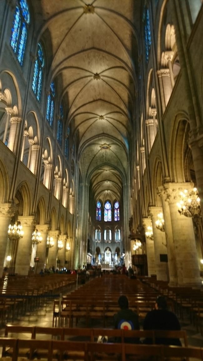 神聖な場所ではいつでも考えさせられるものがあります。