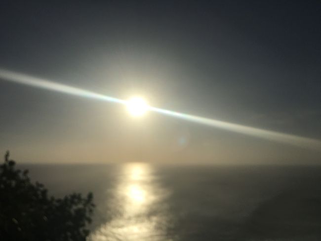 携帯で撮影。とってるときは眩しすぎて何をとってるかわからない状態でした。