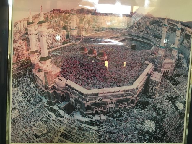 実際にこんなに集まるのかと感心したり<br /><br /><br />一日じゃ足りなかった。<br />（あとあと、気づいたけど、ルクソールとか考古学博物館で本物見れるからそんなにオススメしない）<br />