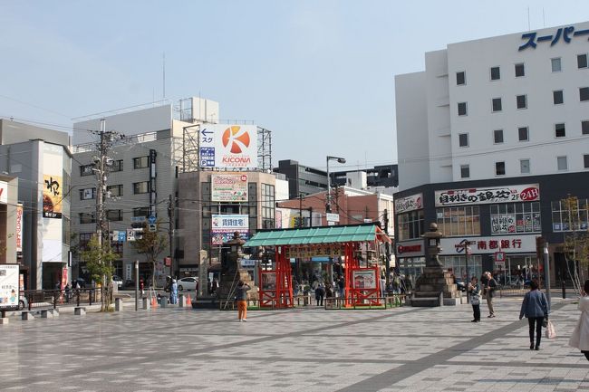 春日大明神常夜燈<br />JR奈良駅前の広場にありました