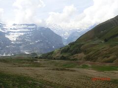 クライネ シャイデック
Kleine Scheidegg
の標高2061mからその上の駅アイガーグレッチャー2320mまでは1898年開通、明治30年です。