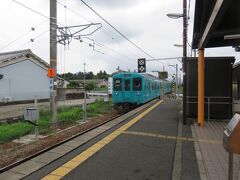 奈良駅から桜井線に乗り
長柄駅（ながらえき）に
来ました。

乗ってきた電車を見送ります。

