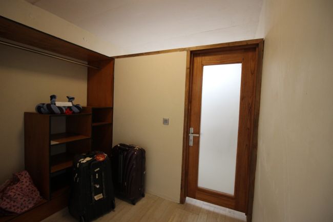 お部屋はシービュー。ここは玄関