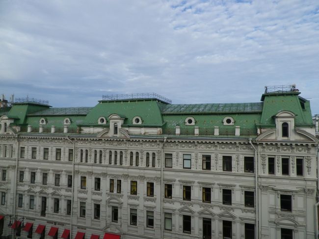 ★2日目<br />何しろ白夜の季節でして、日の出が4時頃（日の入りが22時頃）なのですから、6時半に起床した時にはすっかり陽は昇っているわけです。<br />スマホアプリの天気予報によるとこの日の気温は13度～18度とのこと。暖かいというよりは涼しい感じだけれど、天気はそこそこ良さそう。