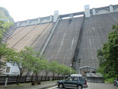 前編にて
埼玉県飯能市のダムカード配布ダム「有間ダム」を訪問し、その後秩父市内を抜け、重力式コンクリートダムでは日本で同率2位の高さを誇る「浦山ダム」を訪問しました。

※前編の様子はこちら
　http://4travel.jp/travelogue/11264978

中編は引き続き秩父方面を巡り、まず「合角ダム」を目指します

※写真は前編の最終地「浦山ダム」
