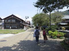 東京から米原へは新幹線利用。そこから一駅隣の醒ケ井駅に降り立ち、中山道醒井宿を散策します。