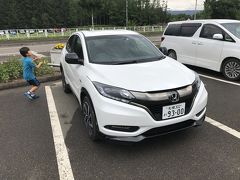 初日
朝から時間を有効に使える早朝便で成田から千歳へ！

自宅は４時半出発、TAXI~リムジン～IJ201便で
１０時にはレンタカーに乗っていた(^0^;)

￥1000/日の追加でUPG出来たので、コンパクトカーから
ホンダのよく解んないけどSUVに変更！
※最初は日産ノートだったから←大嫌い！