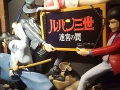 今回の宿は「東京ドームホテル」早めに予約したのでツインで高層階が14000円で宿泊できました。
チェックインまで時間があるので東京ドームシティーのアトラクションを体験します。
今回は「ルパン三世」のみ。
迷路になっていて、お宝を探すというアトラクションですが、大の大人の私たち二人、まんまと迷子です（汗）時間内に戻れないし、お宝も確実には探せませんでした。周りは子供たちのグループのみ。ちょっと恥ずかしかったです。