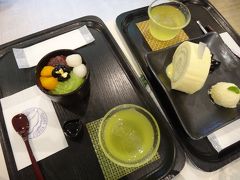 仙台駅に戻って来たのでずんだ茶寮で一息
この後、ずんだシェイクを買って新幹線に持ち込みました！
他にも、持ち込んでる人多かったです
ですよねー