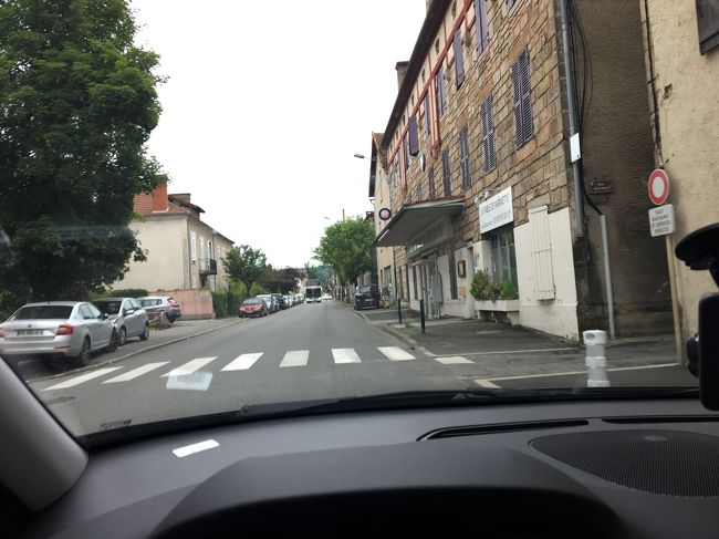 Conques（コンク）へ出発！<br />フランス側に入って、ギラギラな太陽はなく<br />身体に優しく過ごしやすい日が続いていました。