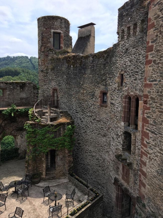 城の中庭を眺める事が出来ました。