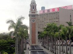 有名な時計台もパチリ。

この時計台は、かつてここに鉄道駅（九龍駅）があった時に建てられ、築１０１年になるとか。