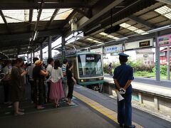 南越谷駅から鎌倉駅までは１時間５０分。鎌倉駅からは江ノ電で移動します。