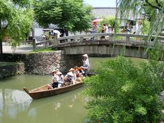 高校の修学旅行以来の倉敷美観地区です。
この倉敷川の景色はいいですね、暑いけど(+_+)