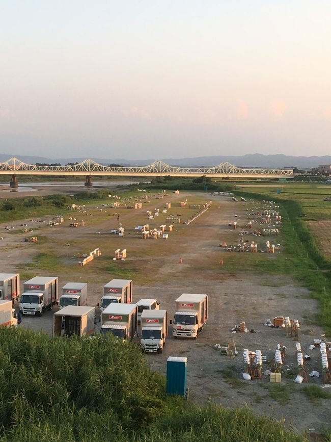 左岸側に打ち上げ会場があります。