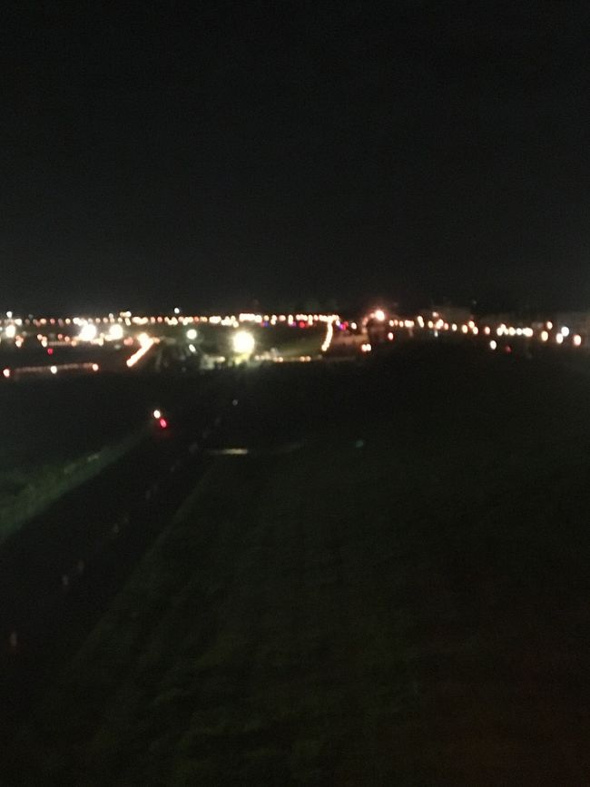 ２２時に大手大橋が渡れるようになり長岡駅を目指します。<br /><br />ぼんぼりの明かりがキレイ。<br /><br />