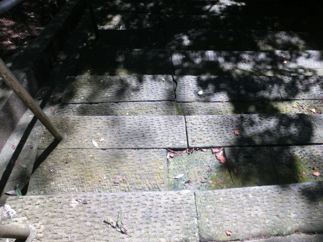 階段が、楔形文字?!