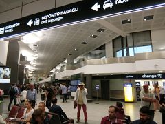 ミラノマルペンサ国際空港に到着。イタリアに入国しました。