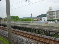 西諫早駅。
このあたりまではまだ諫早の市街地が続いている。
