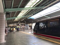 １４時ちょい前に伊豆急下田到着
藤沢から各停で３０００円
伊豆急入るからちょい高い・・

凄い風だ
台風の影響だな南西風が吹く
白浜は東海岸だから陸風
いいかも
