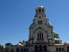 次に来たのはソフィアのシンボルにもなっているアレクサンドルネフスキー教会です！