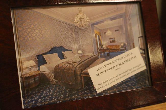 カウンターに飾ってあった写真、私達が泊まったお部屋でした☆<br /><br />
