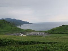 そして、４つめのみさき（岬は３つ目）は、神威岬。

ここでは、駐車場から結構歩く必要があります。