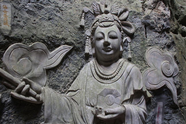 関羽 彫刻 ベトナム ホイアン購入 関羽 彫刻 ベトナム ホイアン購入