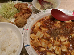 ●大阪王将

福島の王将にて。
麻婆豆腐の定食にしました。
餃子につぐ、大好物です！