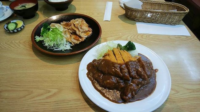 クチコミでも評判のカツカレー<br />それと生姜焼き定食<br />メニューを見たら他にも美味そうな料理がいっぱいあったぞ！<br />本当に美味かった！！
