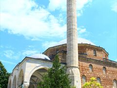 ムスタファ パシナ ジャミーヤ。オスマン朝により陥落間もない1492年建立。